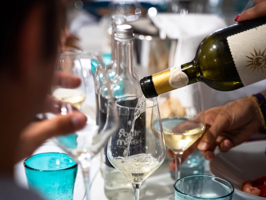 ristorante di pesce a fiumicino con una buona carta dei vini